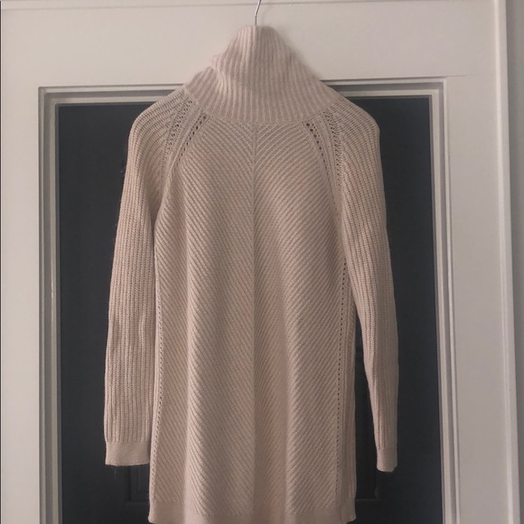 Tan tunic-length sweater - Picture 2 of 3